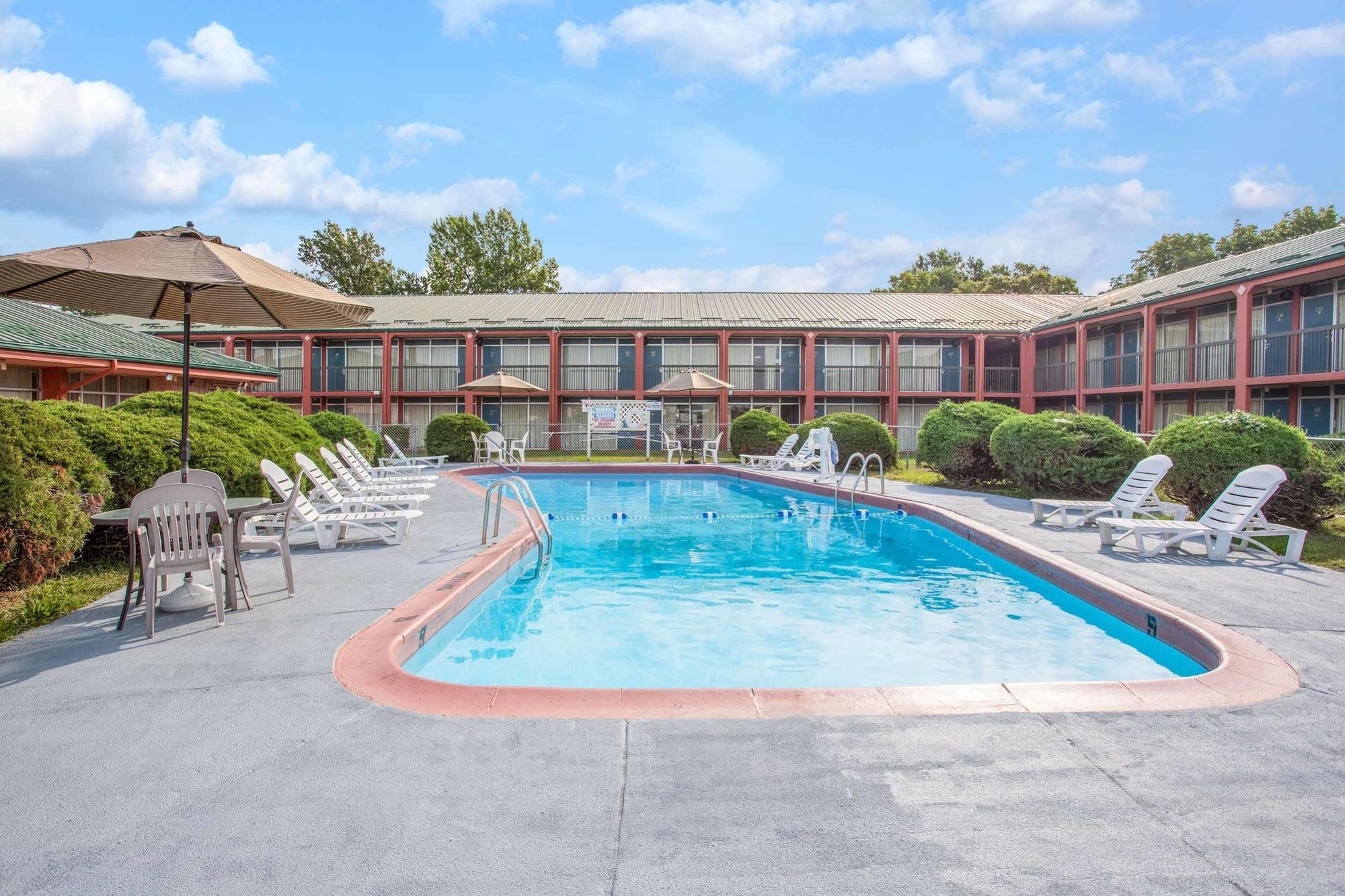 Americas Best Value Inn St. Joseph At I-29 Exterior photo